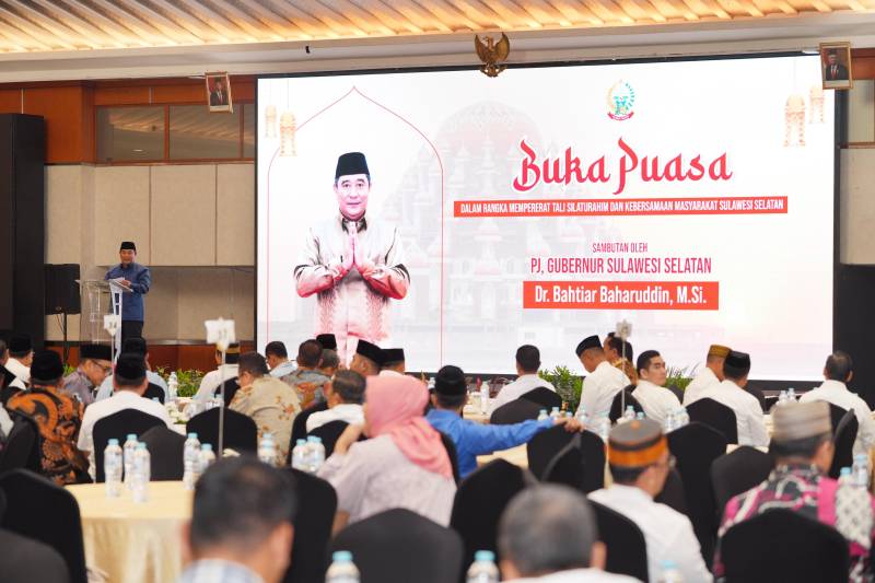 Pj Gubernur Buka Puasa Bersama Masyarakat Sulsel di Jakarta
