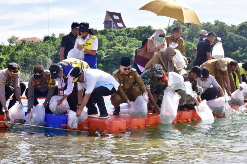 Pj Gubernur Target Wajo jadi Penghasil Ikan Air Tawar Terbesar di Sulsel 
