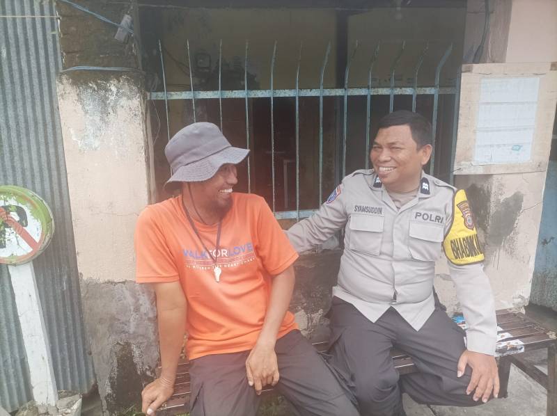 Dekatkan diri Kepada Masyarakat, Ini yang Dilakukan Bhabinkamtibmas Tabaringan