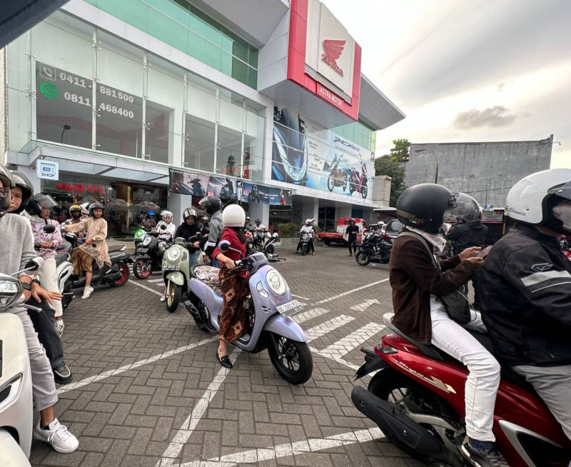 Peringati Hari Kartini, Astra Motor Sulsel  Fashion Urban Style With Stylo 160 Bareng Komunitas  