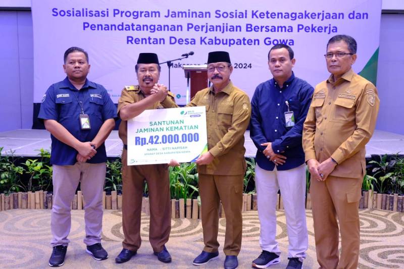 Pemkab Gowa Beri Perlindungan Sosial ke Pekerja Rentan 