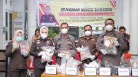 IMG-20240426-WA0006 Kejari Makassar Musnahkan Ratusan Barang Bukti, Ini Jenisnya