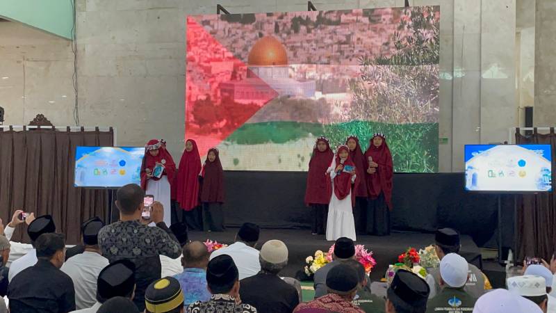 Penuh Haru! Putri Bupati Maros Tampil Bernasyid Tema Palestina