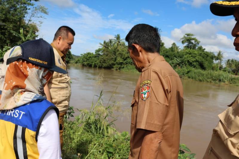 Tanggul Kembali Jebol di Kecamatan Sabbang Paru, Pemerintah Diminta Tangani Secepatnya