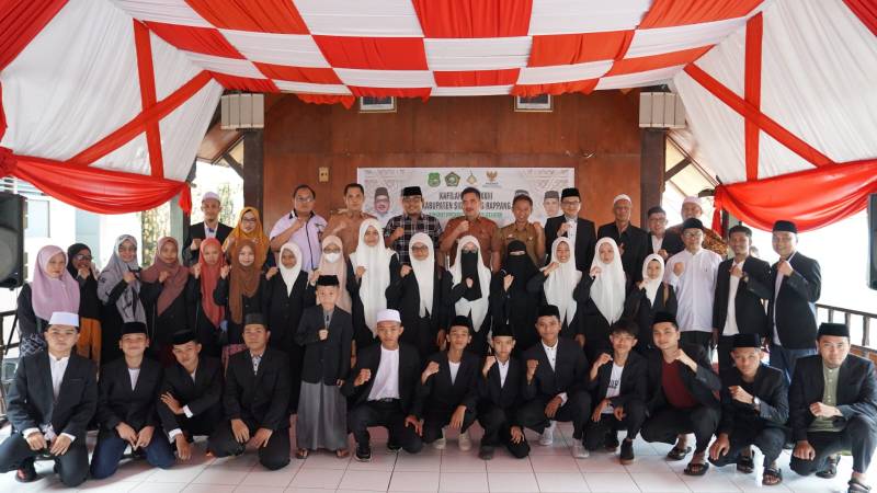 Lepas Kafilah MTQ XXXIII, Pj Bupati Sidrap Harap Berikan yang Terbaik