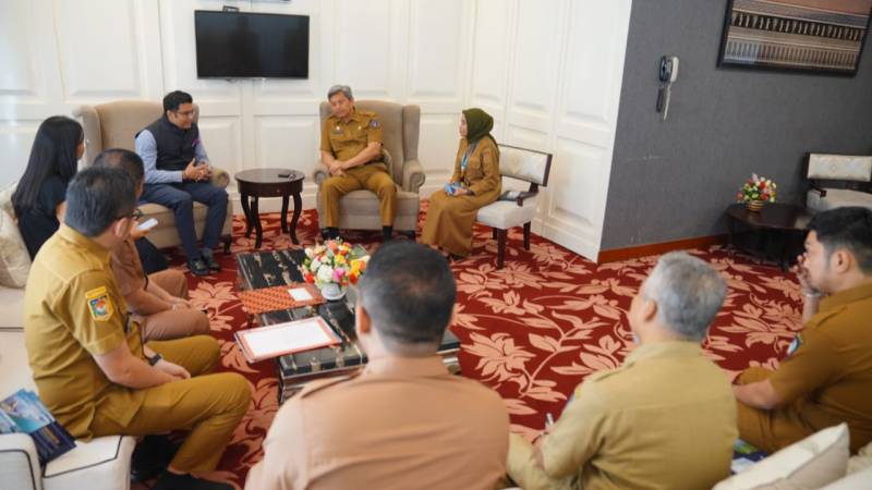 Terima Kunjungan Konjen India, Pj Sekda Sulsel Tawarkan Kerjasama Industri Pengolahan Sutera 