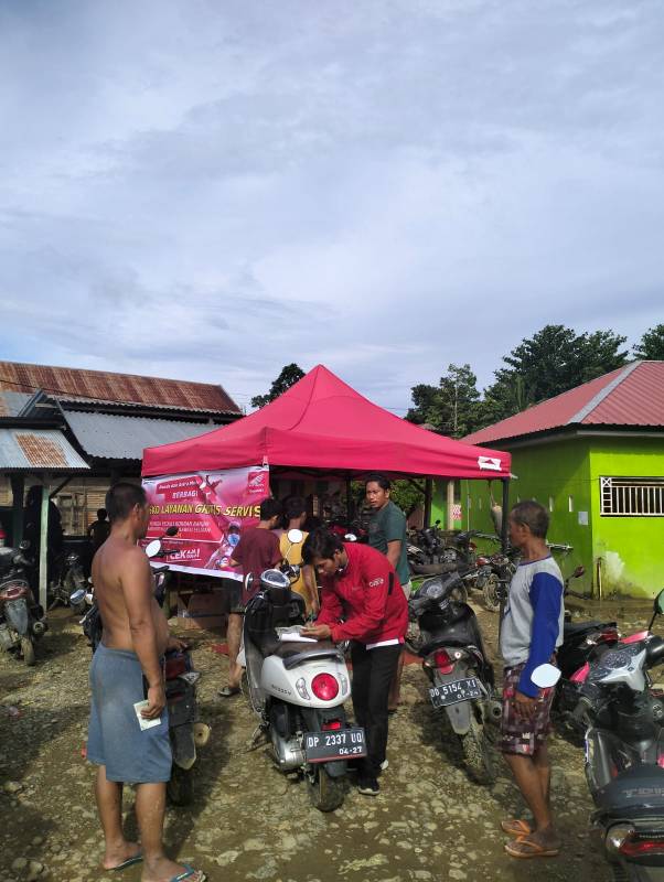 Astra Motor Sulsel Salurkan Bantuan Kemanusiaan untuk Warga Terdampak Banjir Sidrap