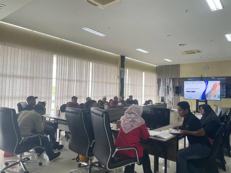 Pelindo Group Wilayah Kerja Makassar Latih Manajemen Koperasi untuk Teman Nelayan