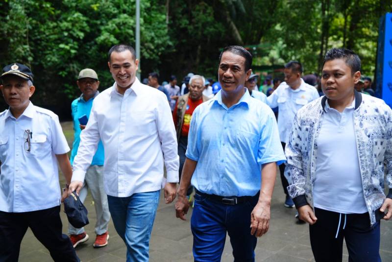 Bupati MYL Sampaikan Pesan Petani Soal Pupuk Saat Bertemu Mentan Amran