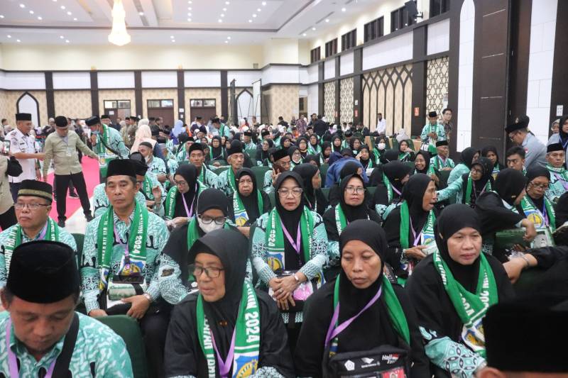 Jemaah Calon Haji Selayar Tiba di Asrama Haji Sudiang Makassar
