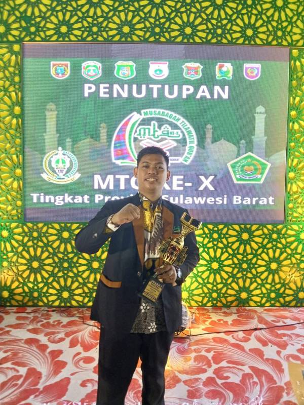Mahasiswa PBA UIN Alauddin Makassar Ini Juara l Kaligrafi di MTQ Sulbar