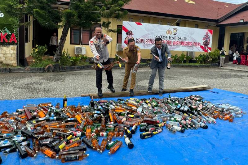 Satresnarkoba Polres Kolaka Musnahkan BB Narkoba
