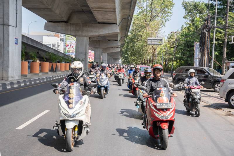 Gathering Nasional Honda PCX Club Indonesia Berlangsung Meriah di Makassar