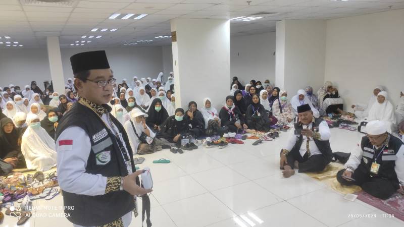 Konsultan Ibadah Sektor 1 Makkah Edukasi Jamaah Kloter UPG 8 Lewat Visitasi