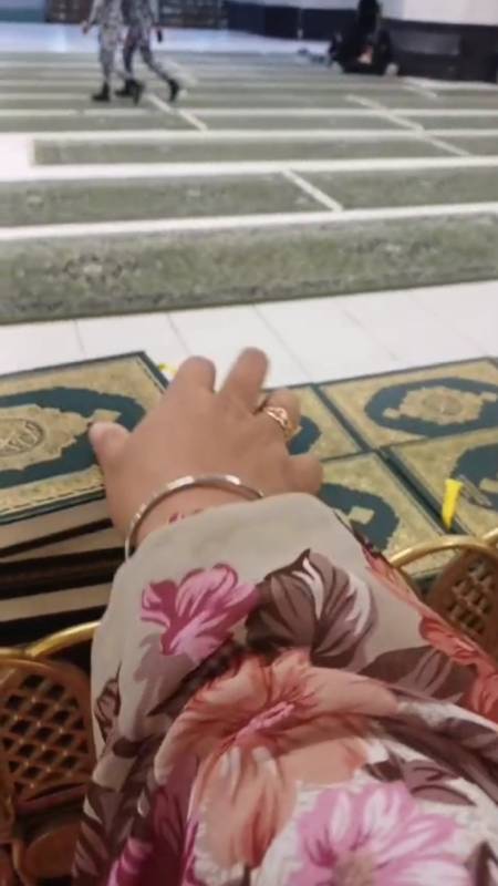 Wakaf Alquran di Masjidil Haram, Azhari Team Hajj Bantu Jemaah 