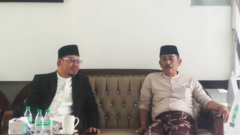 Silaturahmi Idul Adha 1445 H/2024 M: Muzayyin Arif Bertemu PJ Bupati Sinjai di Rumah Jabatan Bupati