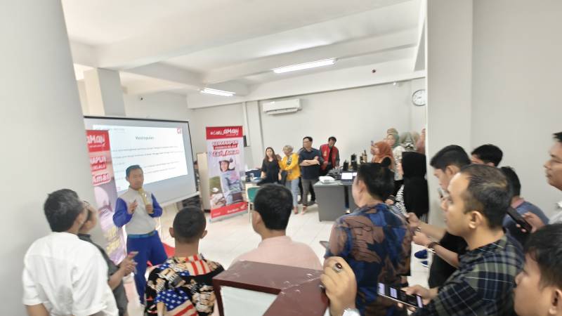 Edukasi Safety Riding Semakin Seru dengan Test Ride Honda EM1 e: Edukasi Safety Riding Semakin Seru dengan Test Ride Honda EM1 e: