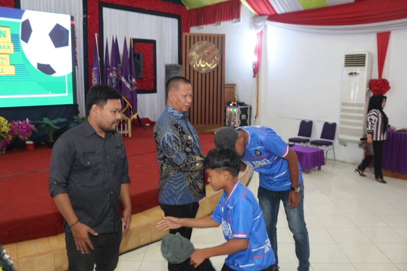 Lepas SSB Erut Ketingkat Nasional, PJ Bupati Pesan Jaga Sportivitas Dan Nama Baik Daerah