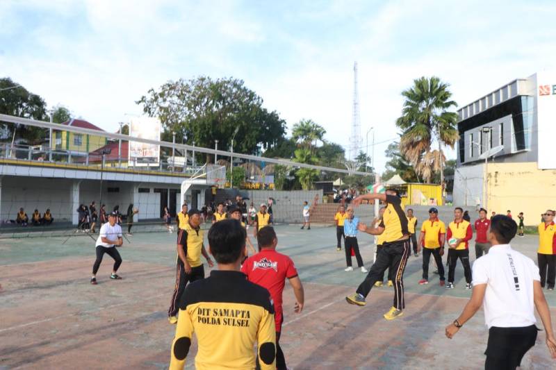 Jelang HUT Bhayangkara ke-78, Polres Soppeng Gelar Pertandingan Bola Voli