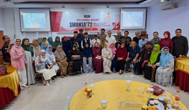 Alumni Smansa 72 Reuni di Universitas Almarisah Madani 