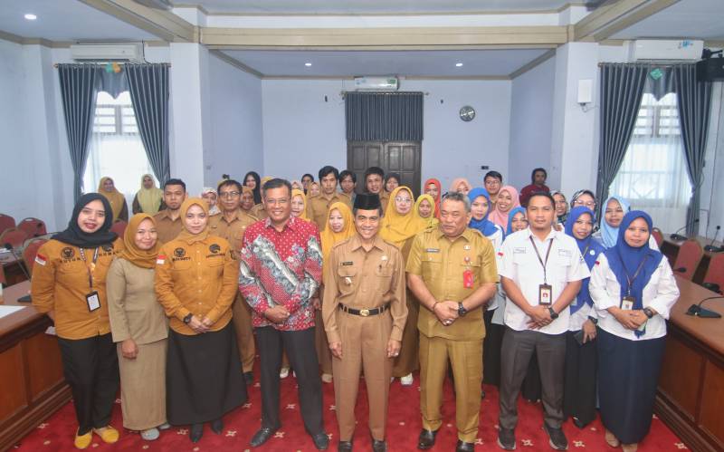 Humas Pemkab Selayar Optimalkan Layanan Publik melalui Monev dan Pengukuhan Tim Simpul SP4N Lapor