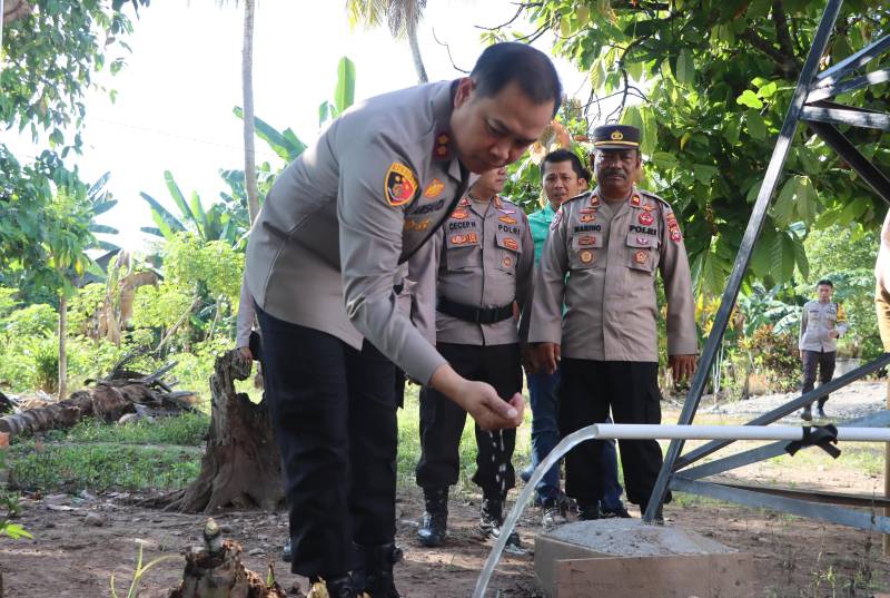 Jelang HUT Bhayangkara ke-78, Polres Luwu Serahkan Bantuan Fasilitas Air Bersih ke Warga