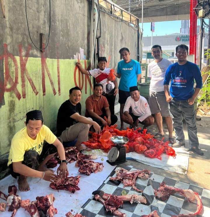 KNPI Makassar Ikut Berkurban