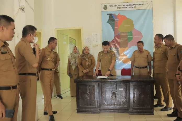 Hari Pertama Kerja, Pj Bupati Takalar Sidak OPD