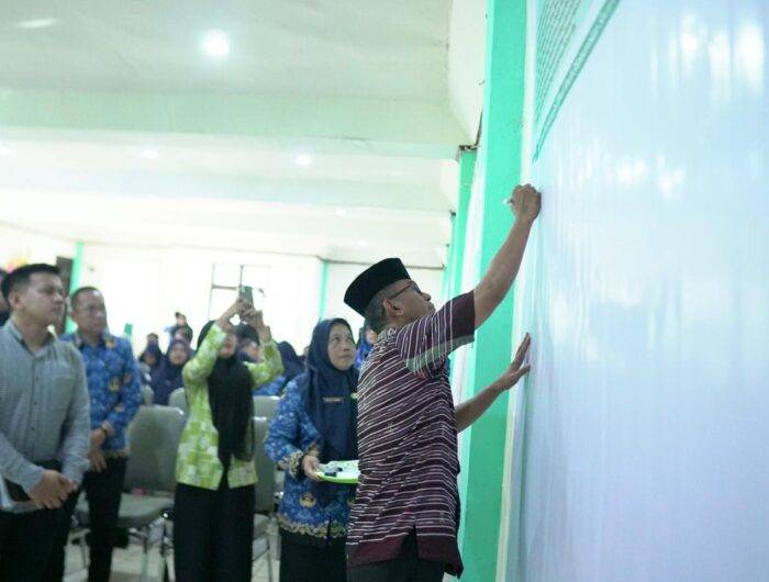 Pj Bupati Takalar Teken Komitmen Percepatan Penurunuan Stunting Terintegrasi