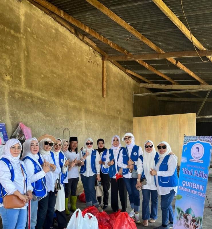 Momentum Idul Adha, IWAPI Sulsel Kurban Tiga Ekor Sapi