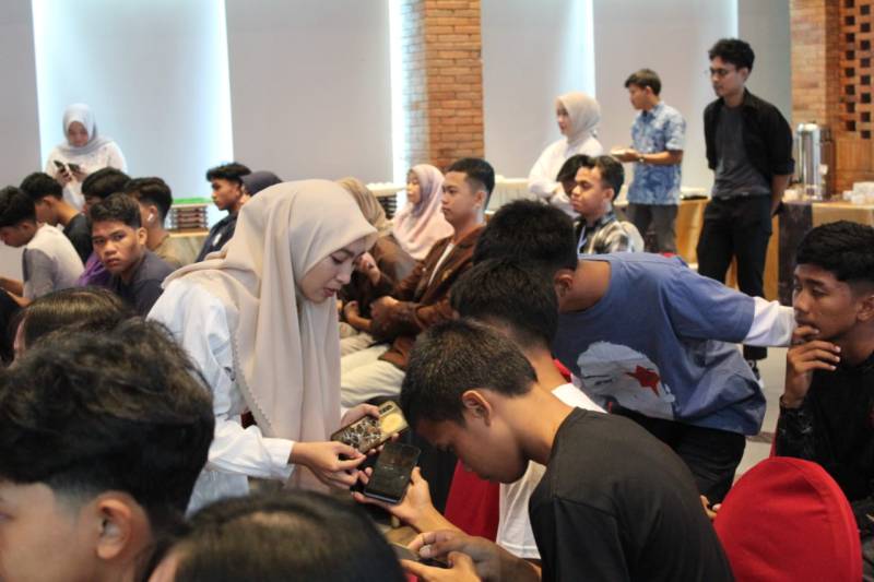 Inisiatif Merawat Bahasa Daerah secara Kreatif, BASAsulsel Luncurkan Kamus Digital Bahasa Makassar