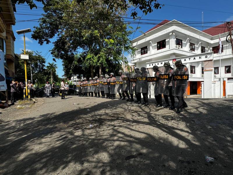 Jelang Pilkada 2024, Satuan Samapta Polres Enrekang Latihan Sispamkota