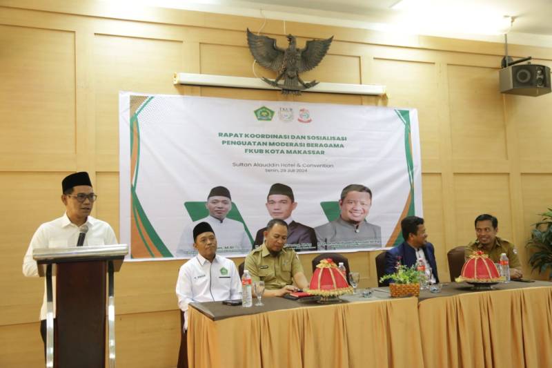 Buka Rakor FKUB Kota Makassar, Kakanwil Kemenag Sulsel Dorong Penyuluh Selesaikan Riak-Riak di Masyarakat