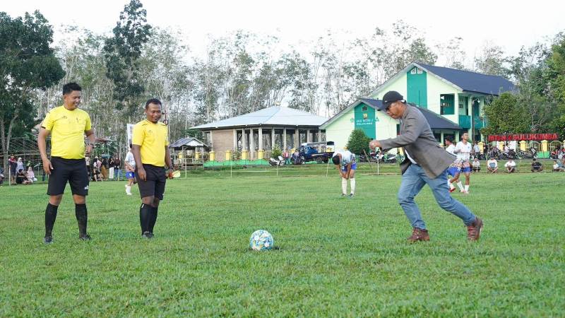 Bupati Cup 3 Bulukumba Zona Bulukumpa Dibuka, Bupati Minta Pemain Jaga Sportifitas
