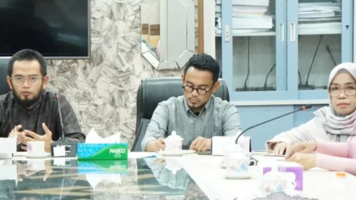 Komisi D DPRD Makassar Gelar RDP dengan Disdik, Bahas Kesiapan PPDB Tingkat SD dan SMP