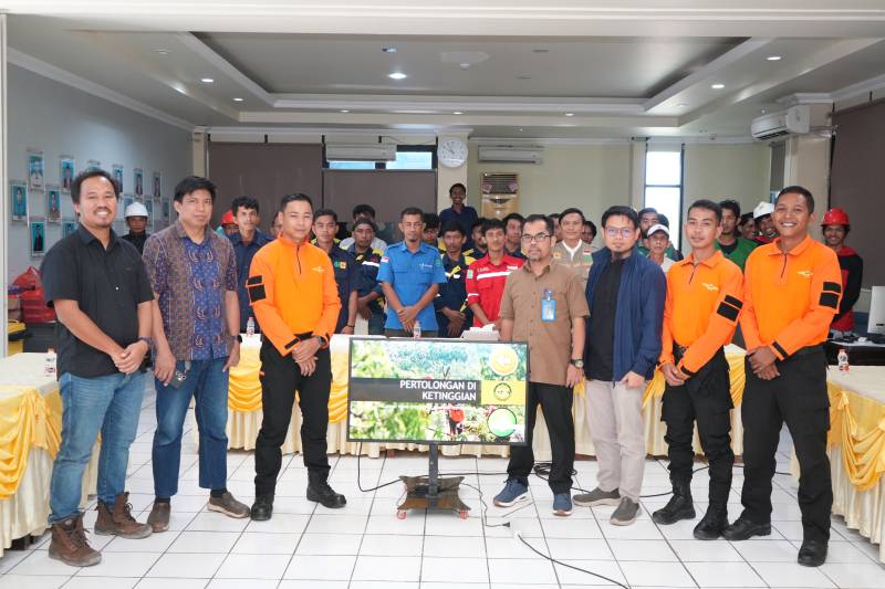 Gandeng Basarnas Bantaeng, PLN UP3 Bulukumba Gelar Pelatihan Vertical Rescue