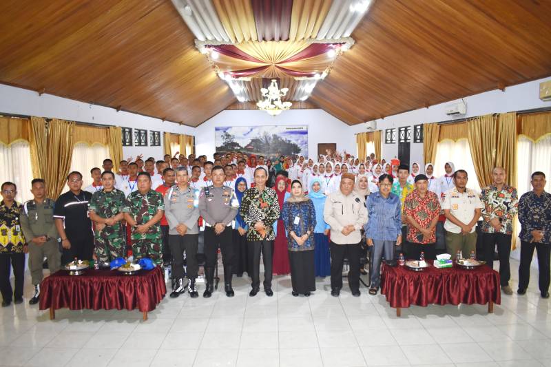 Kesbangpol Selayar Buka Kegiatan Pusdiklat, Hj. Andi Daeng Sebut Mereka Bersatu Dalam Bingkai Paskibraka