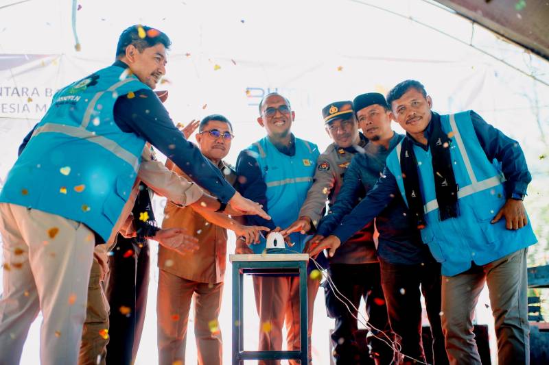 Terang di Hari Kemerdekaan, 34 Dusun Terpencil Sulawesi Barat Menikmati Listrik PLN 24 Jam