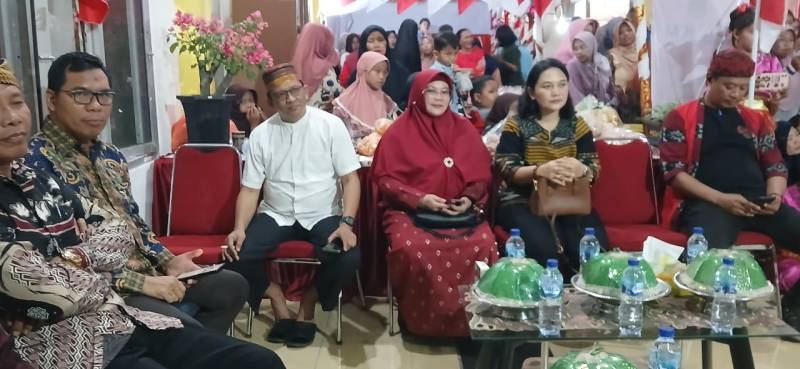 Asisten Pemerintahan dan Kesra Resmi Menutup Tomtim Expo dan Pekan Budaya 2024