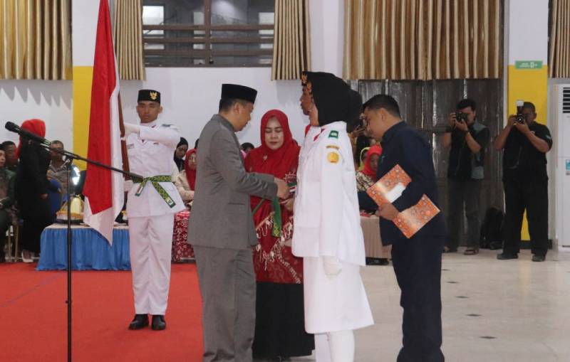Bupati Selayar Kukuhkan Pasukan Pengibar Bendera Tahun 2024 