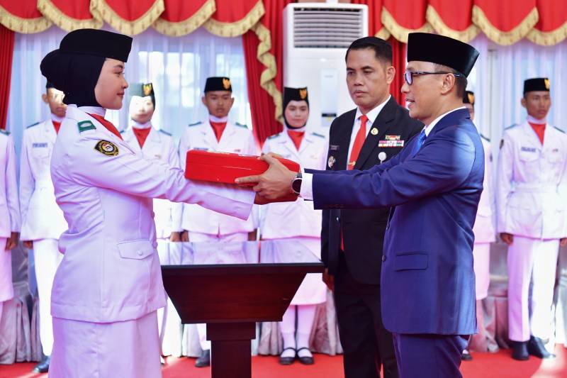 Kukuhkan Paskibraka Sulsel, Pj Gubernur Sulsel Minta Fokus pada Tugas