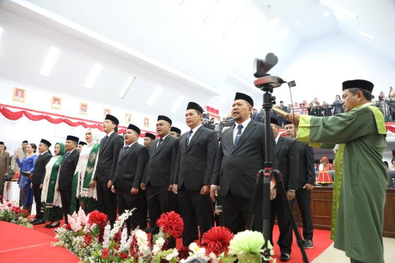 Dihadiri Forkopimda Bantaeng, 30  Anggota DPRD Bantaeng Resmi Dilantik 