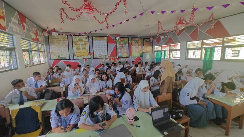 Siswa SMA dan SMK 1 Kendari Antusias Ikuti Edukasi Safety Riding Astra Motor Sulsel