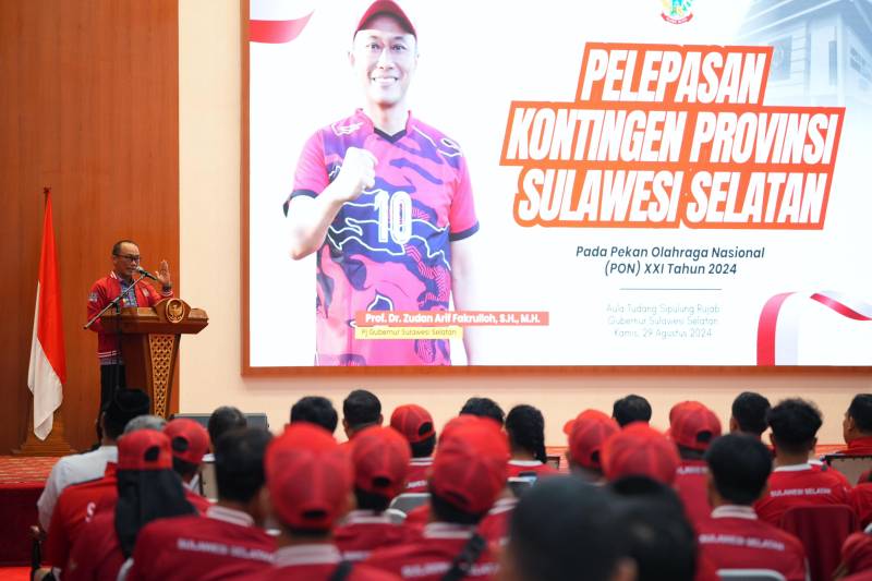 Lepas 630 Kontingen Menuju PON Aceh-Sumut, Pj Gubernur Minta Atlet Angkat Nama Sulsel di Tempat Tertinggi