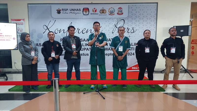 Pilkada Pangkep : Pemeriksaan Kesehatan Bapaslon Dokter Cua - Sofyan Razak