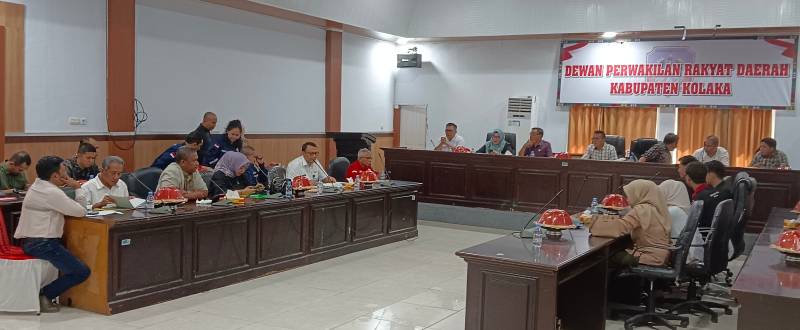 Komisi III Gelar RDP, FKMI dan PMII Tinggalkan Ruangan