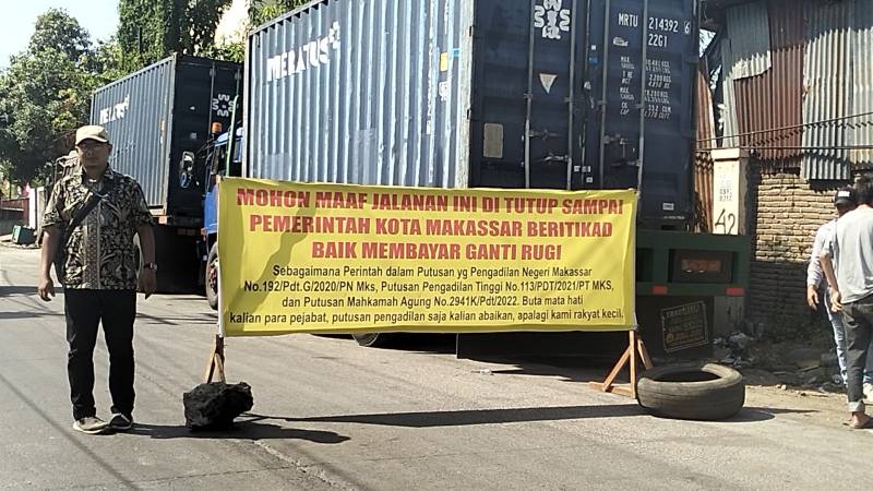 Ganti Rugi Lahan Belum Dibayarkan, Warga Tutup Jl Gatot Subroto Baru Makassar