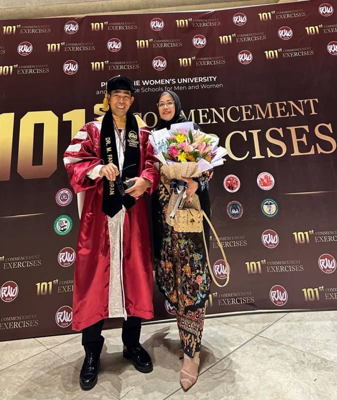 Setelah 40 tahun Kuliah, Ketum Ikafe Unhas Raih Gelar Doktor di Filipina