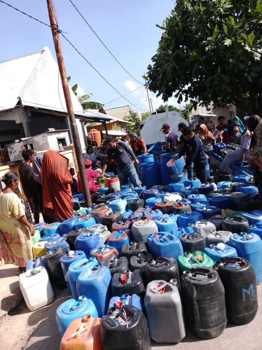 Dua Hari BPBD Selayar Distribusikan Air Bersih di Desa Appatanah, Kalaksa BPBD Harap Dapat Dipergunakan Seperlunya