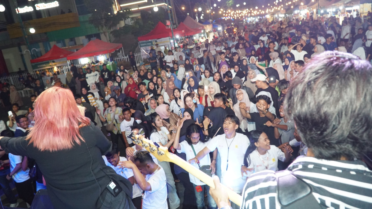 Gaungkan Semangat Transisi Energi di Hari Pelanggan Nasional, PLN Gelar Palopo Green Energy Expo 2024